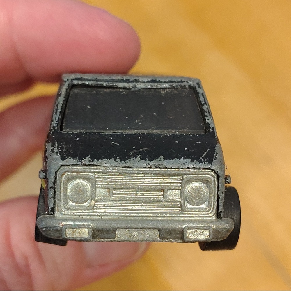 Hot Wheels 1974 Chevrolet Super Van Black W/ Flames Hong Kong - Picture 3 of 10